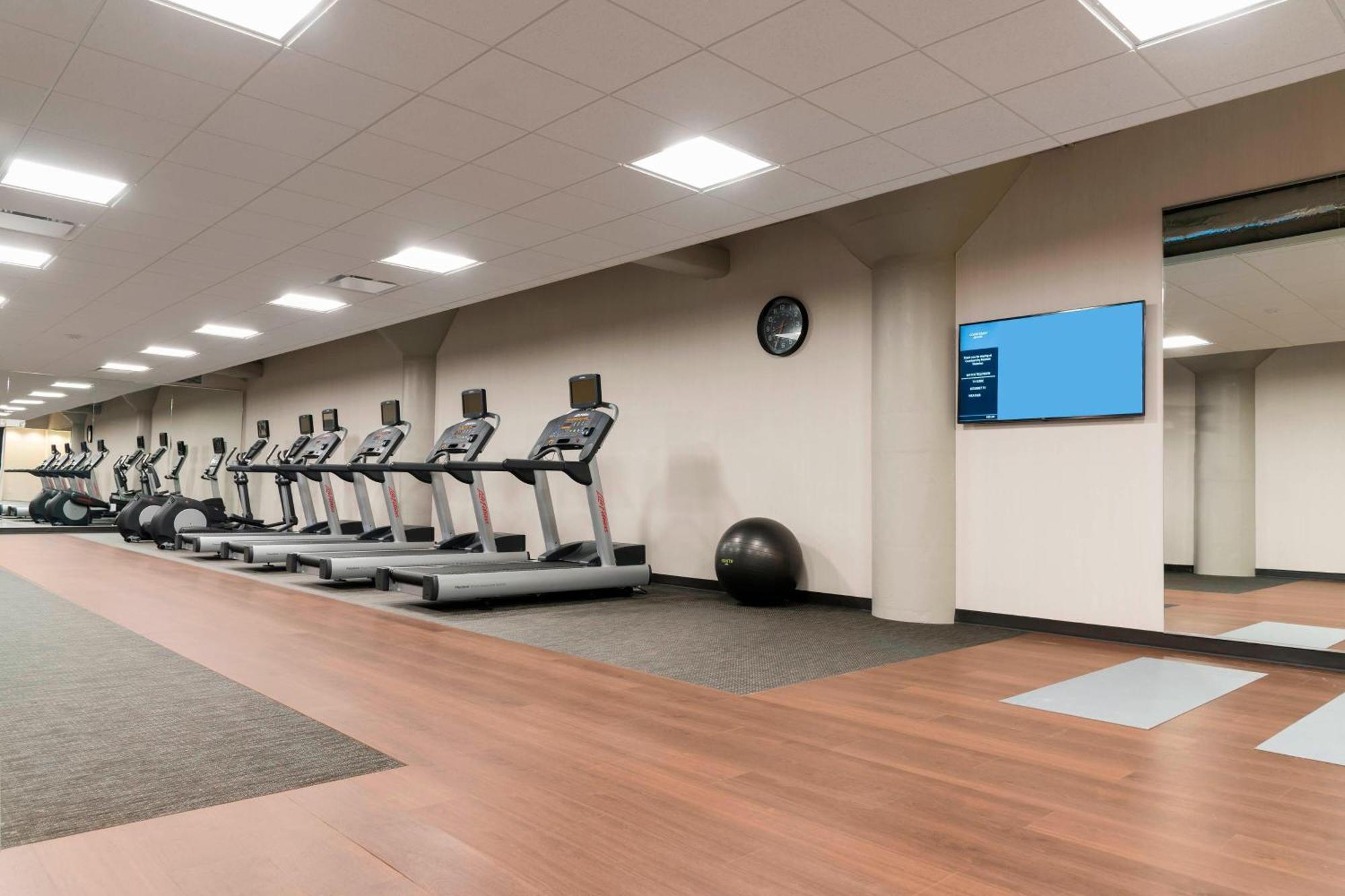 Courtyard By Marriott Waterloo Cedar Falls Екстер'єр фото