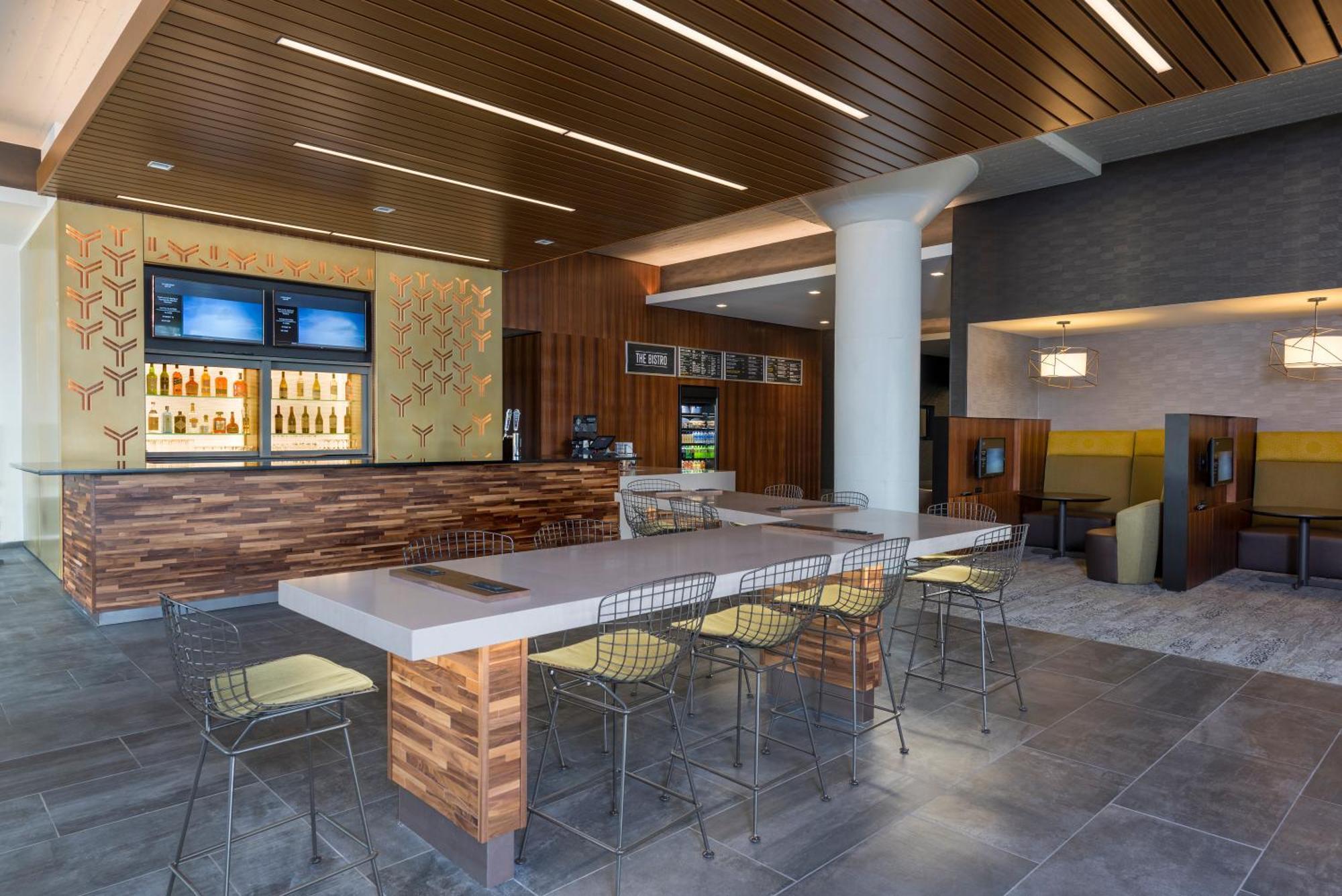 Courtyard By Marriott Waterloo Cedar Falls Екстер'єр фото